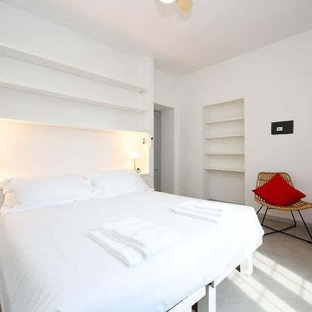 Oleandro Apartment Directly On The Lake Gargnano Luaran gambar